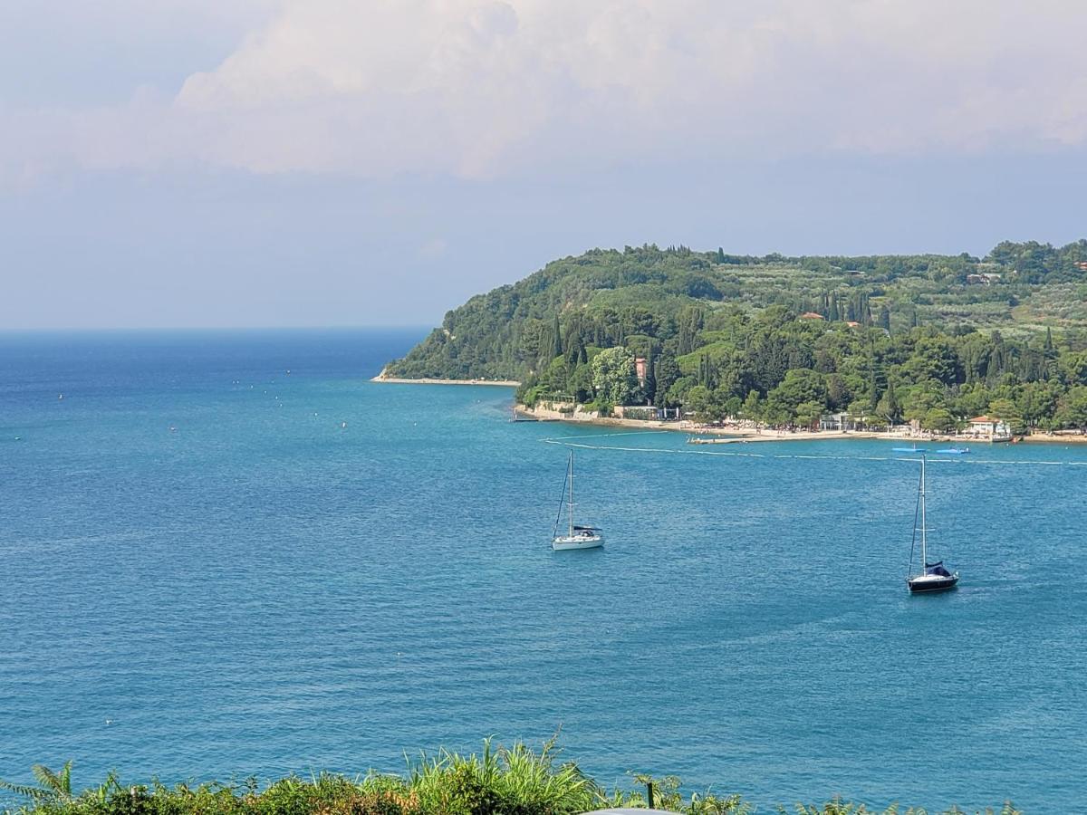 Yadranka With Sea View Terrace *