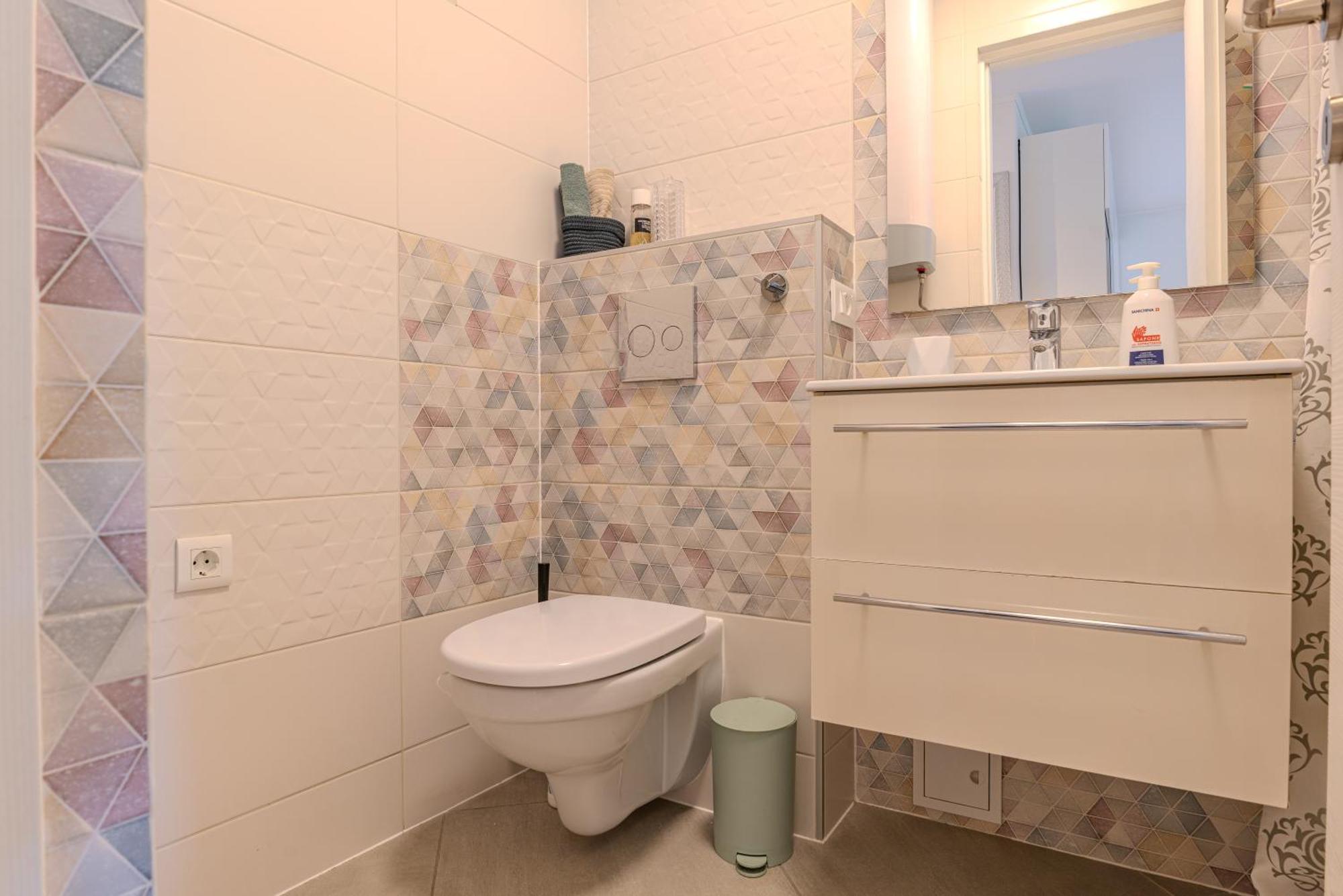 Yadranka With Sea View Terrace Apartment *