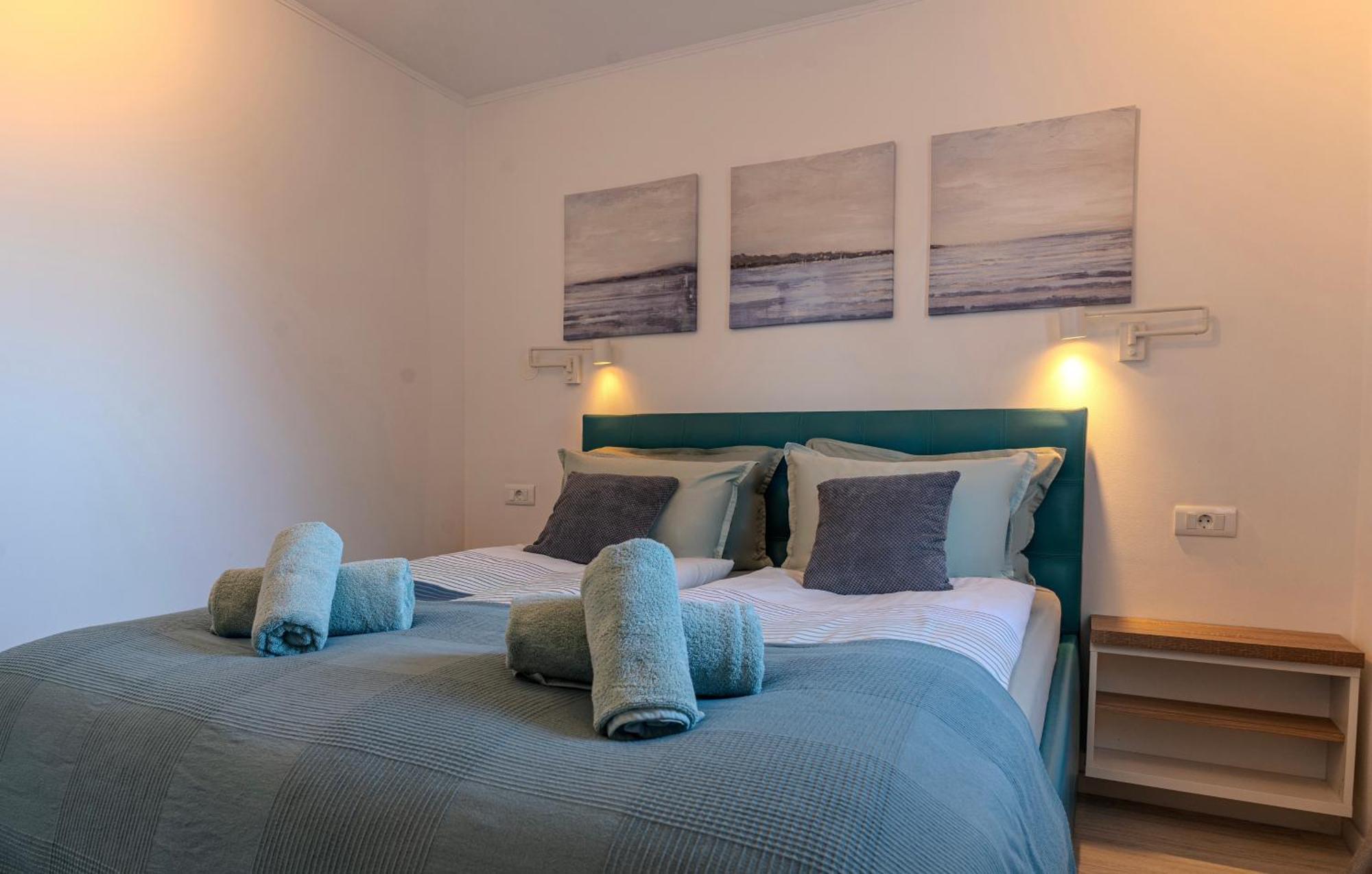 Yadranka With Sea View Terrace * Strunjan